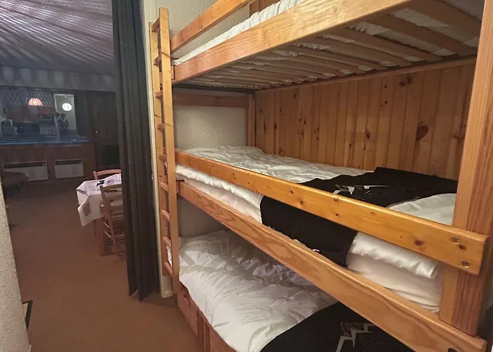 Au Pied Des Pistes Avec Parking - Fr-1-814-114 * Super-Besse